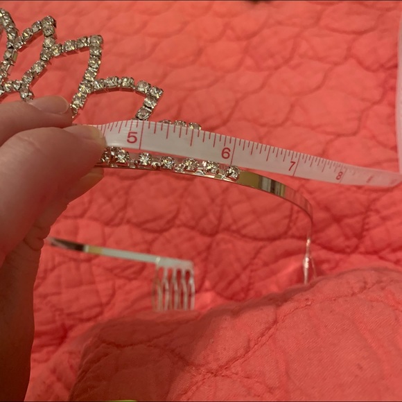 NEW!! PRETTY PAIR 👑”CROWN” yourself QUEEN👑 🐻 CUTE “MISS BEAR” INCLUDED❗️ - Picture 5 of 8